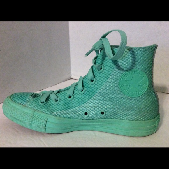 Converse - Picture 3 of 7